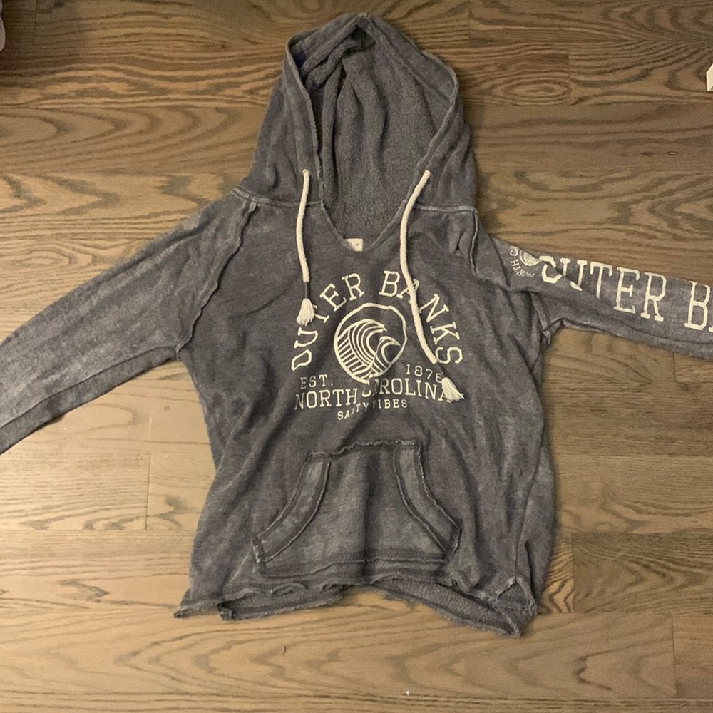Outer banks sweatshirt Size: M